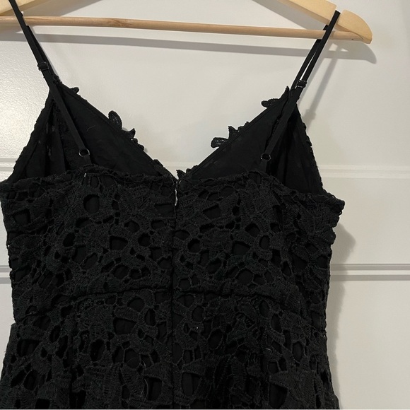 ASTR The Label Kenna Lace MIDI Dress - Picture 5 of 10